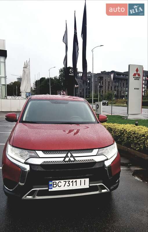 Mitsubishi Outlander 2018