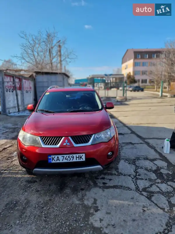 Mitsubishi Outlander