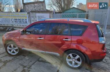 Внедорожник / Кроссовер Mitsubishi Outlander 2008 в Черноморске