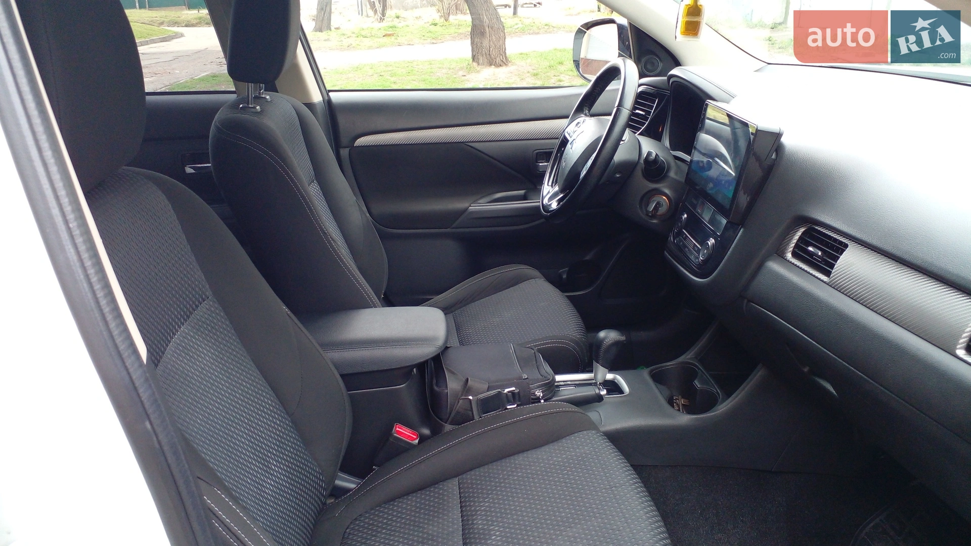 2015 Mitsubishi Outlander - мініатюра 13