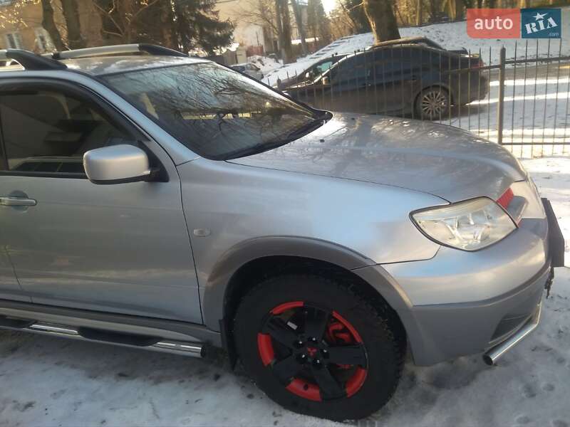 Внедорожник / Кроссовер Mitsubishi Outlander 2006 в Львове