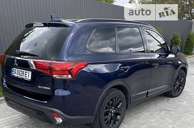 Позашляховик / Кросовер Mitsubishi Outlander 2018 в Кропивницькому