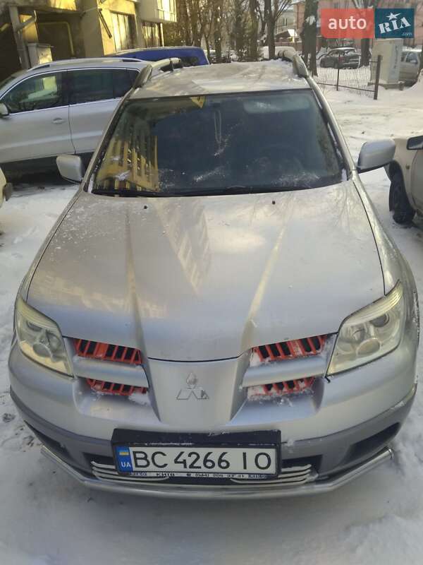 Внедорожник / Кроссовер Mitsubishi Outlander 2006 в Львове