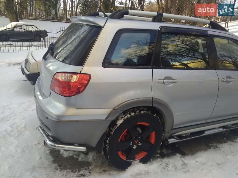Внедорожник / Кроссовер Mitsubishi Outlander 2006 в Львове