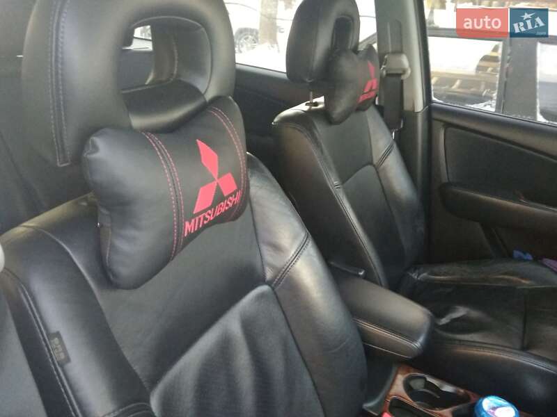 Внедорожник / Кроссовер Mitsubishi Outlander 2006 в Львове