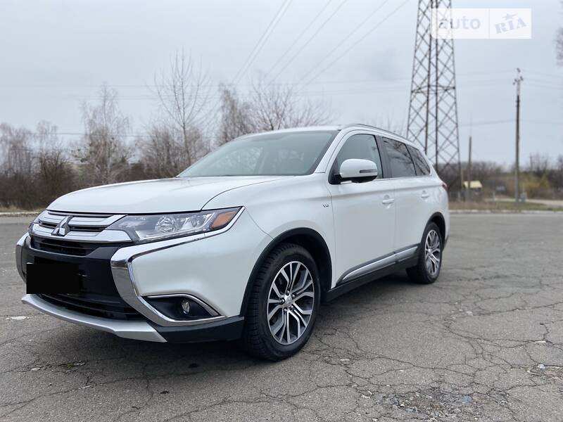Позашляховик / Кросовер Mitsubishi Outlander 2017 в Києві фото 6 Позашляховик / Кросовер Mitsubishi Outlander 2017 в Києві