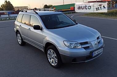 Позашляховик / Кросовер Mitsubishi Outlander 2005 в Стрию