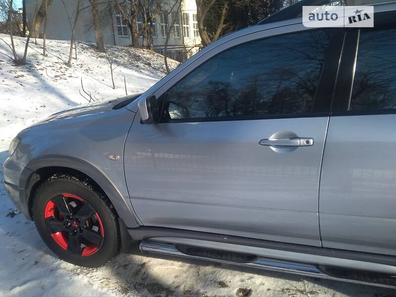 Внедорожник / Кроссовер Mitsubishi Outlander 2006 в Львове