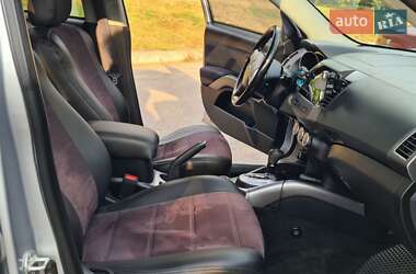 Внедорожник / Кроссовер Mitsubishi Outlander 2008 в 