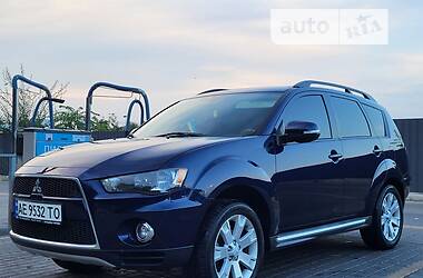 Внедорожник / Кроссовер Mitsubishi Outlander 2012 в Днепре