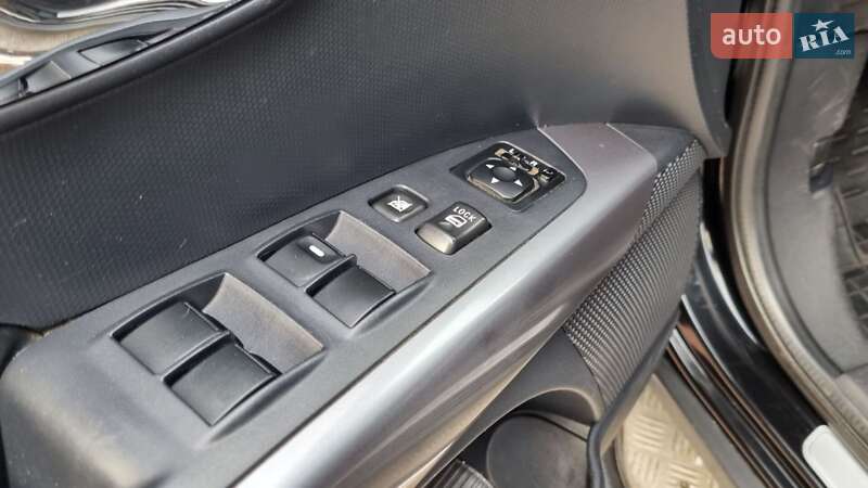 Позашляховик / Кросовер Mitsubishi Outlander 2007 в Бершаді фото 19 Позашляховик / Кросовер Mitsubishi Outlander 2007 в Бершаді