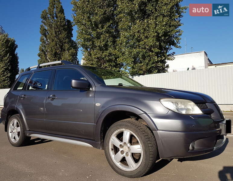 Внедорожник / Кроссовер Mitsubishi Outlander 2006 в Киеве фото 3 Внедорожник / Кроссовер Mitsubishi Outlander 2006 в Киеве