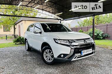 Внедорожник / Кроссовер Mitsubishi Outlander 2018 в Харькове