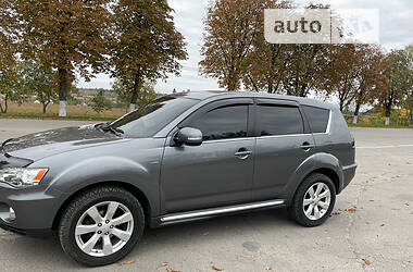 Внедорожник / Кроссовер Mitsubishi Outlander 2011 в Звенигородке