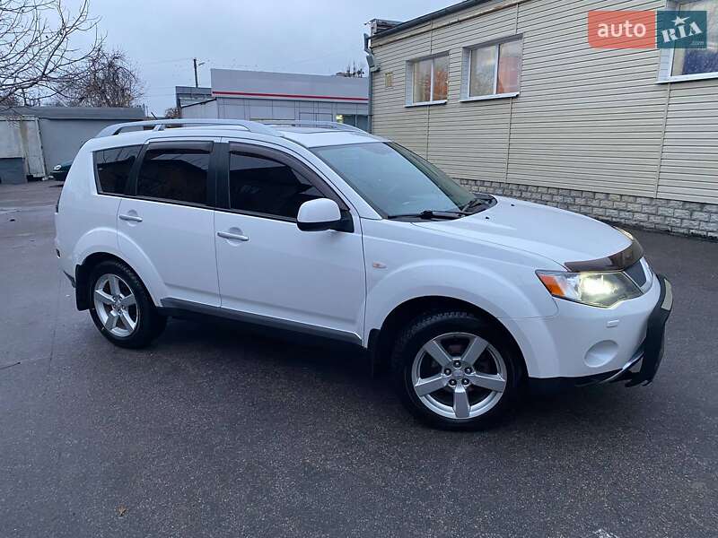 Mitsubishi Outlander 2008