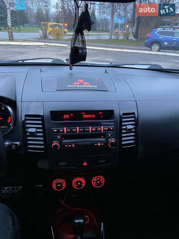 Внедорожник / Кроссовер Mitsubishi Outlander 2008 в Полтаве