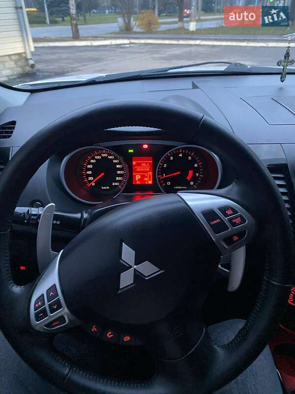 Внедорожник / Кроссовер Mitsubishi Outlander 2008 в Полтаве