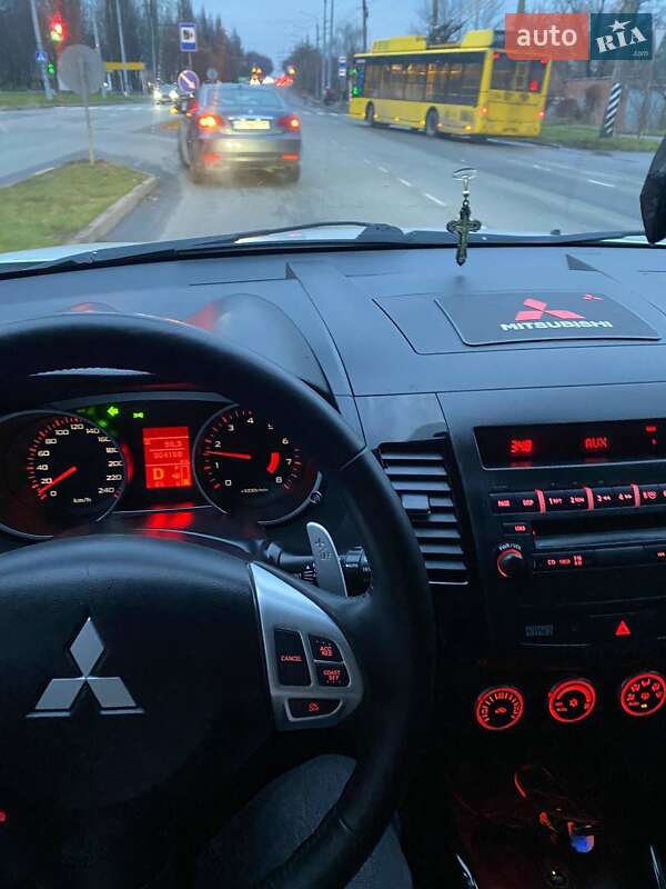 Внедорожник / Кроссовер Mitsubishi Outlander 2008 в Полтаве