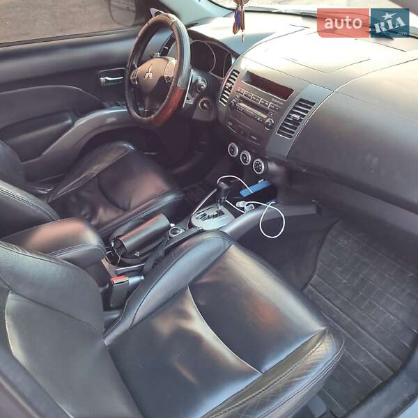 Позашляховик / Кросовер Mitsubishi Outlander 2008 в Черкасах