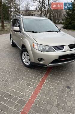 Внедорожник / Кроссовер Mitsubishi Outlander 2008 в Ратным