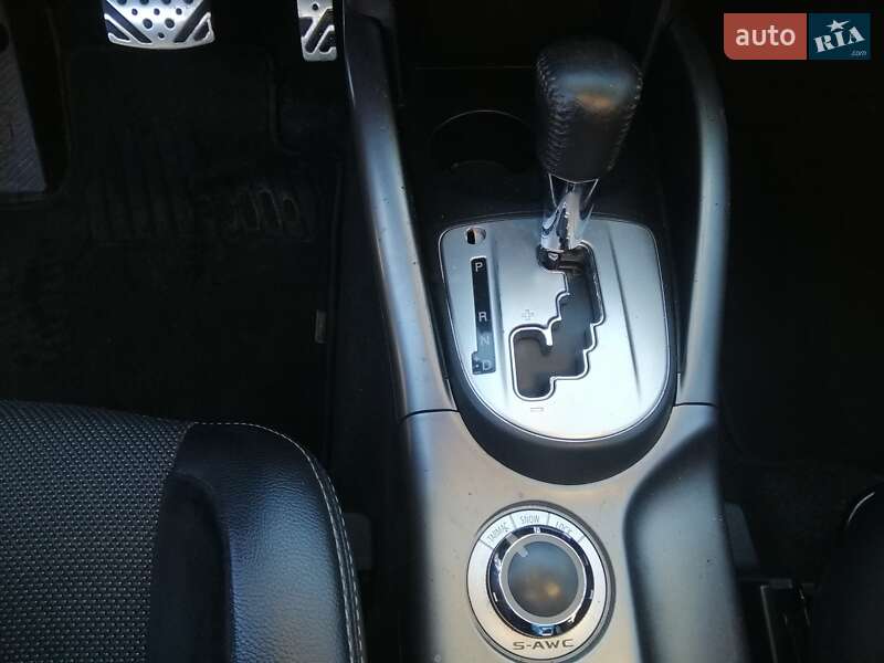 Внедорожник / Кроссовер Mitsubishi Outlander 2010 в Киеве