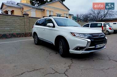 Внедорожник / Кроссовер Mitsubishi Outlander 2015 в Белой Церкви