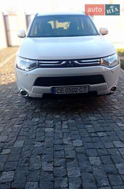 Позашляховик / Кросовер Mitsubishi Outlander 2013 в Чернівцях