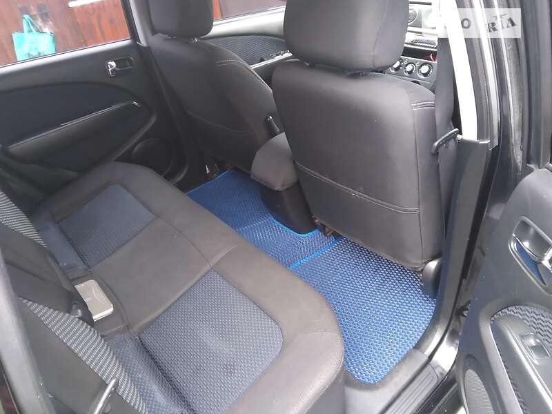 Позашляховик / Кросовер Mitsubishi Outlander 2007 в Житомирі фото 17 Позашляховик / Кросовер Mitsubishi Outlander 2007 в Житомирі