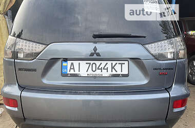 Внедорожник / Кроссовер Mitsubishi Outlander 2012 в Киеве