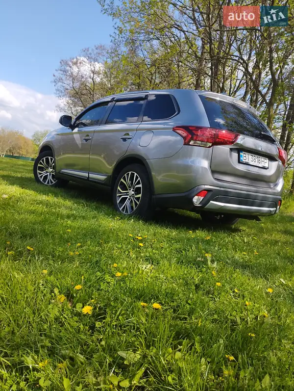 Mitsubishi Outlander