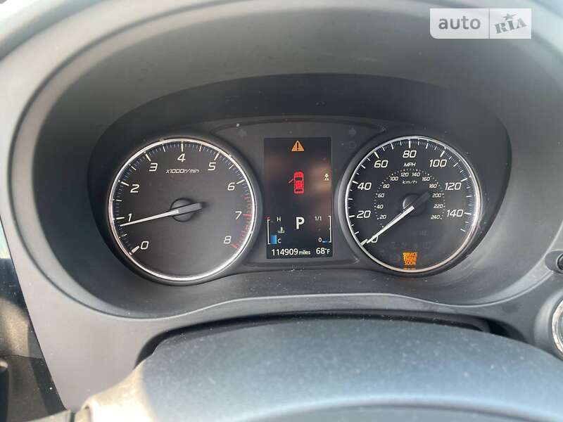 Внедорожник / Кроссовер Mitsubishi Outlander 2014 в Киеве