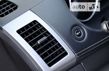 Внедорожник / Кроссовер Mitsubishi Outlander 2012 в 