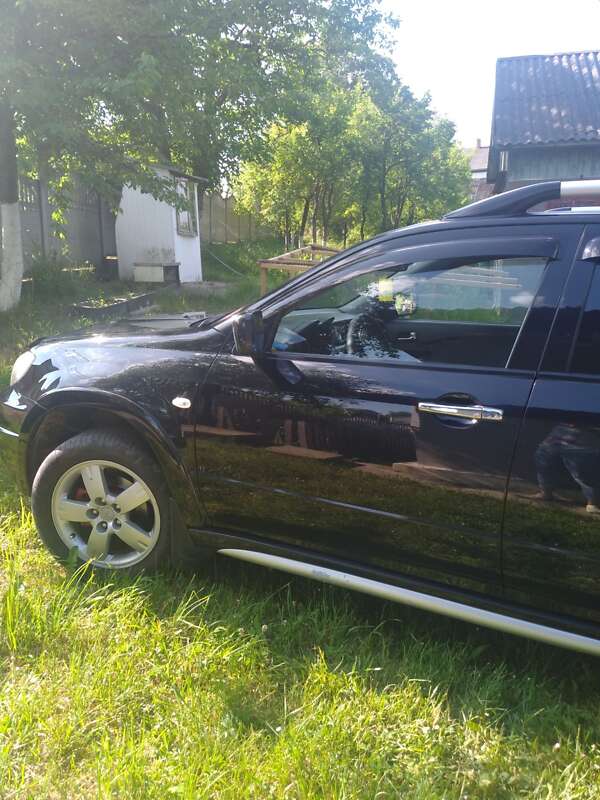 Позашляховик / Кросовер Mitsubishi Outlander 2007 в Чернівцях