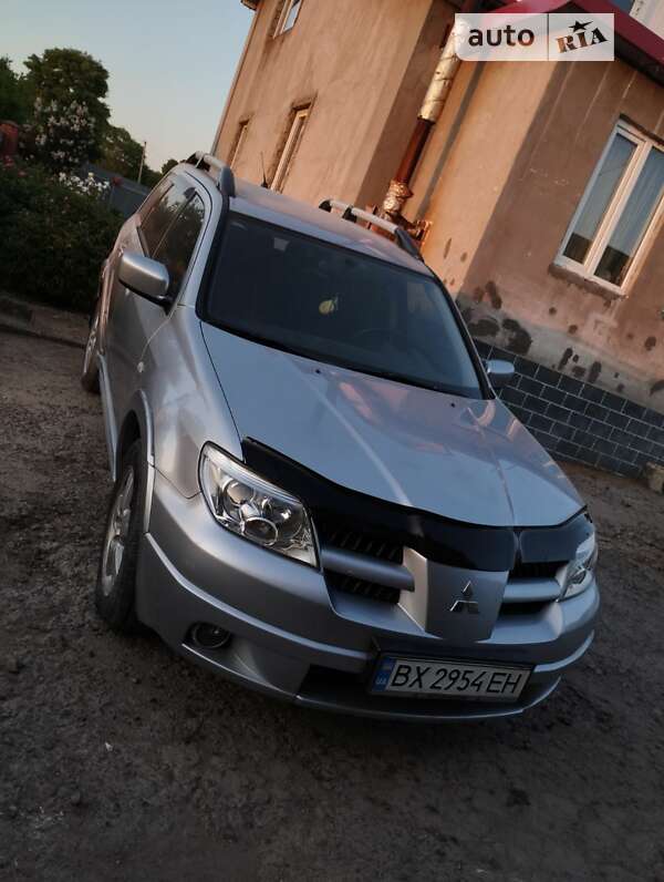 Позашляховик / Кросовер Mitsubishi Outlander 2007 в Хмельницькому