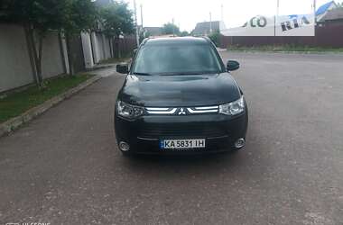 mitsubishi outlander 2014 в Бровари від професійного продавця Влад Вікторович Шатров