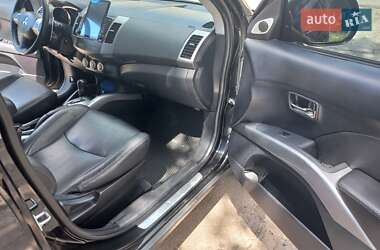 Внедорожник / Кроссовер Mitsubishi Outlander 2008 в 