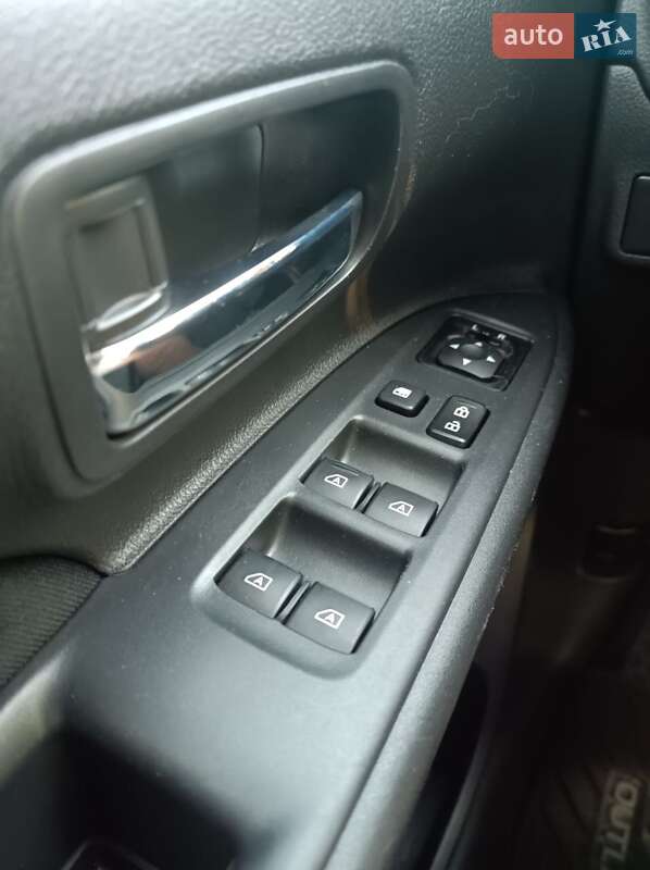 Позашляховик / Кросовер Mitsubishi Outlander 2018 в Києві фото 25 Позашляховик / Кросовер Mitsubishi Outlander 2018 в Києві