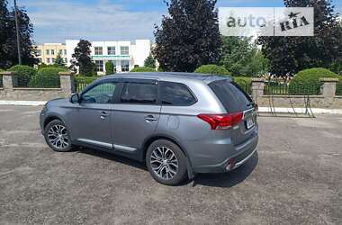 Позашляховик / Кросовер Mitsubishi Outlander 2015 в Сумах