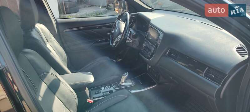 Внедорожник / Кроссовер Mitsubishi Outlander 2018 в Житомире фото 7 Внедорожник / Кроссовер Mitsubishi Outlander 2018 в Житомире