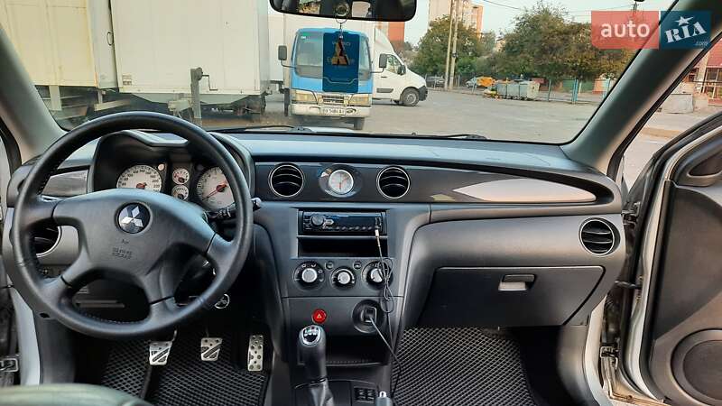 Позашляховик / Кросовер Mitsubishi Outlander 2006 в Хмельницькому