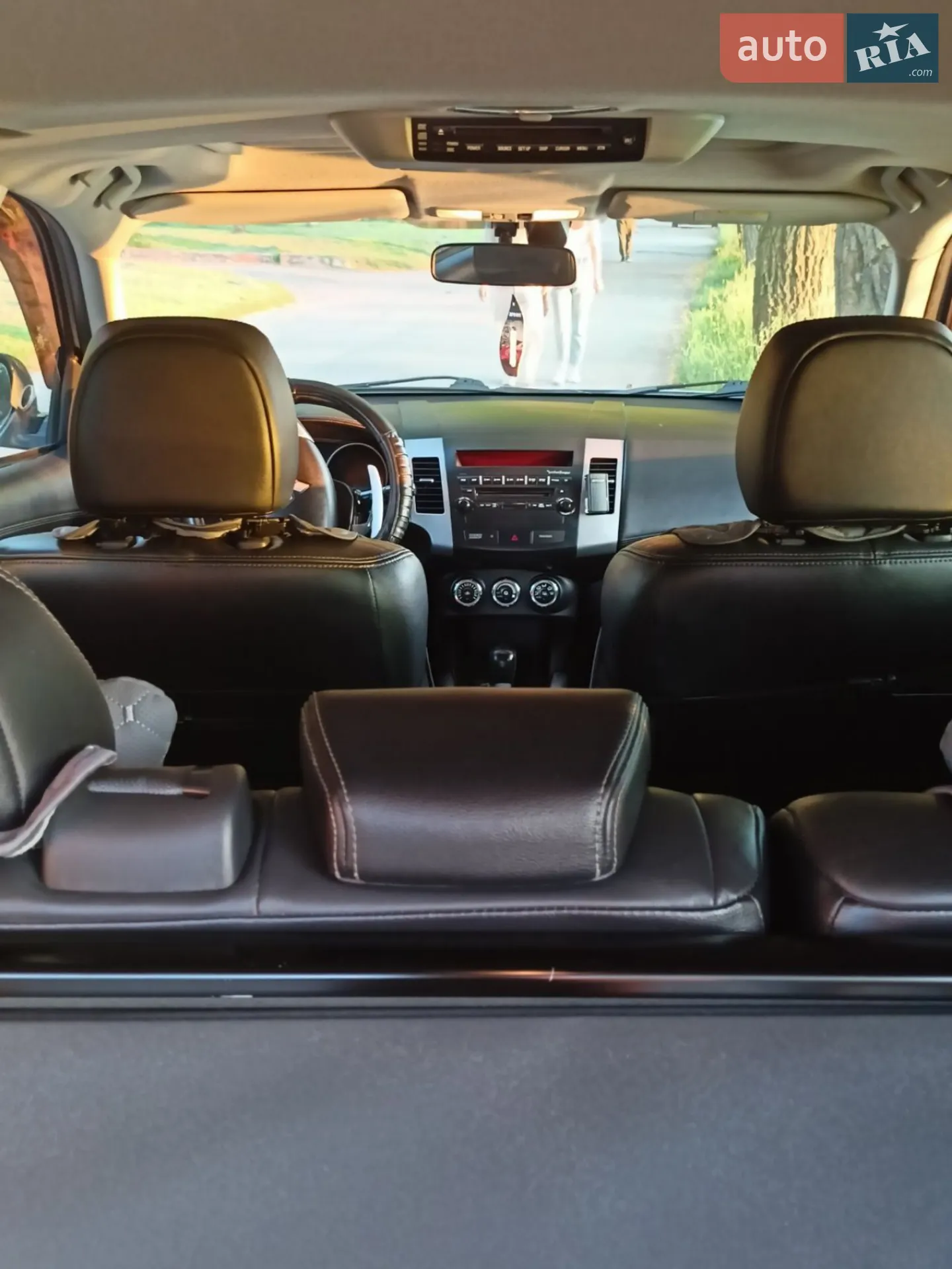 2011 Mitsubishi Outlander - мініатюра 26