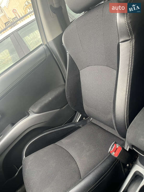 Позашляховик / Кросовер Mitsubishi Outlander 2010 в Коломиї