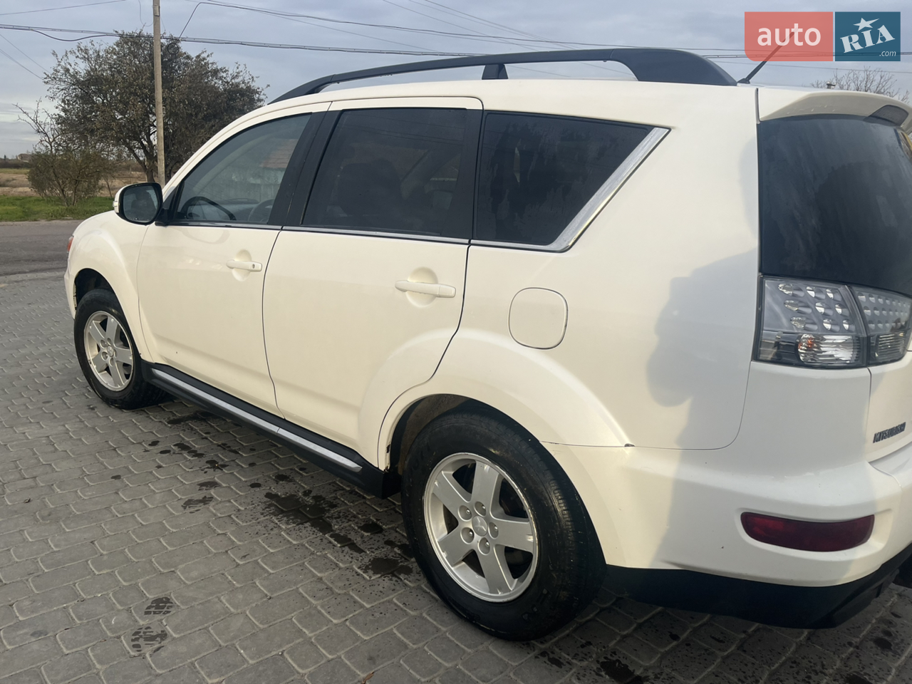 2010 Mitsubishi Outlander - мініатюра 21