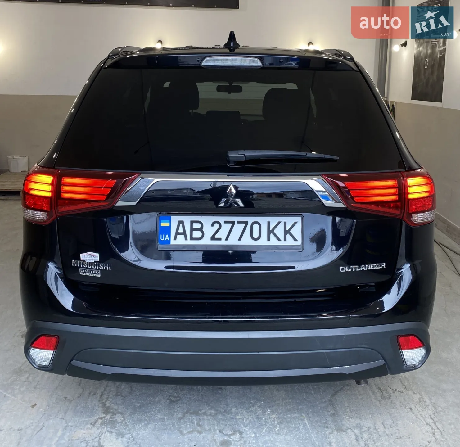 2017 Mitsubishi Outlander - мініатюра 13