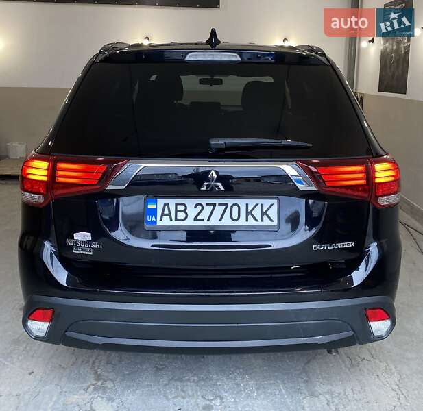 Позашляховик / Кросовер Mitsubishi Outlander 2017 в Вінниці