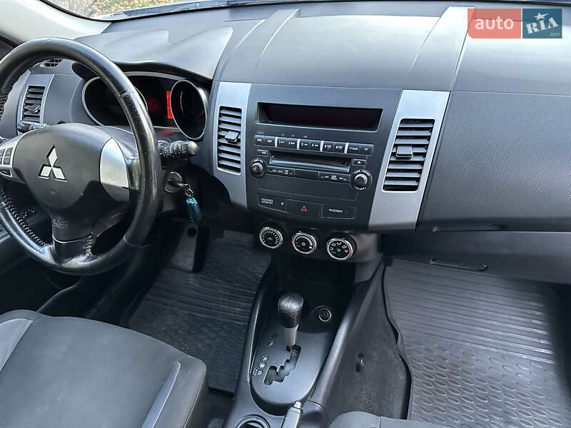 Позашляховик / Кросовер Mitsubishi Outlander 2010 в Коростишеві