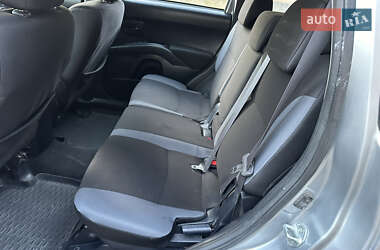 Внедорожник / Кроссовер Mitsubishi Outlander 2010 в Коростышеве