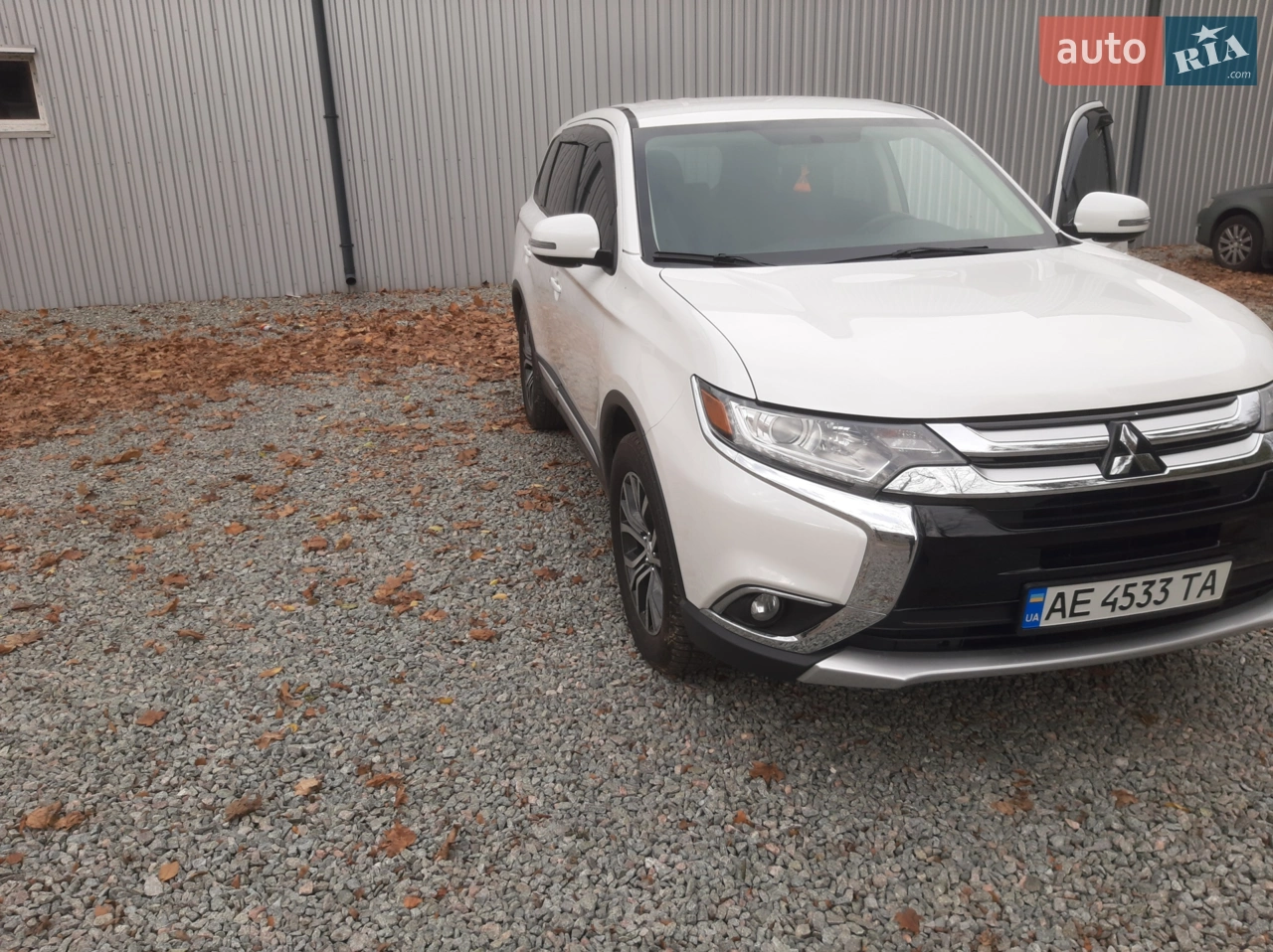 2016 Mitsubishi Outlander - мініатюра 11