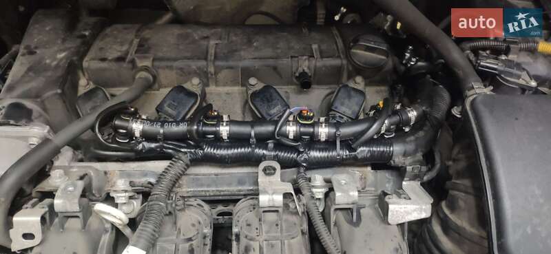 Позашляховик / Кросовер Mitsubishi Outlander 2017 в Києві