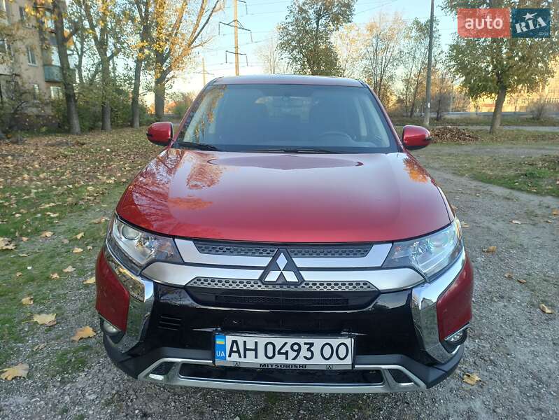 Mitsubishi Outlander 2019